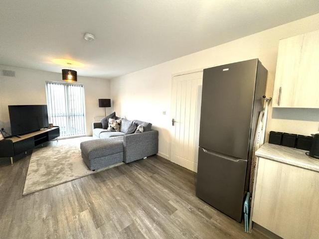 Apartment for rent in Rednal, West Midlands