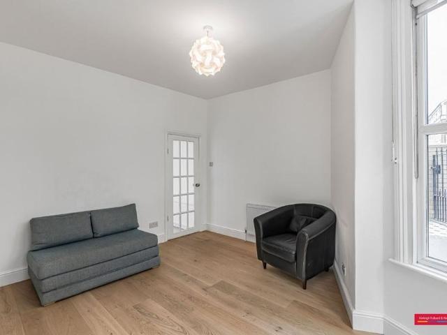 Apartment for rent in Fulham, Sands End