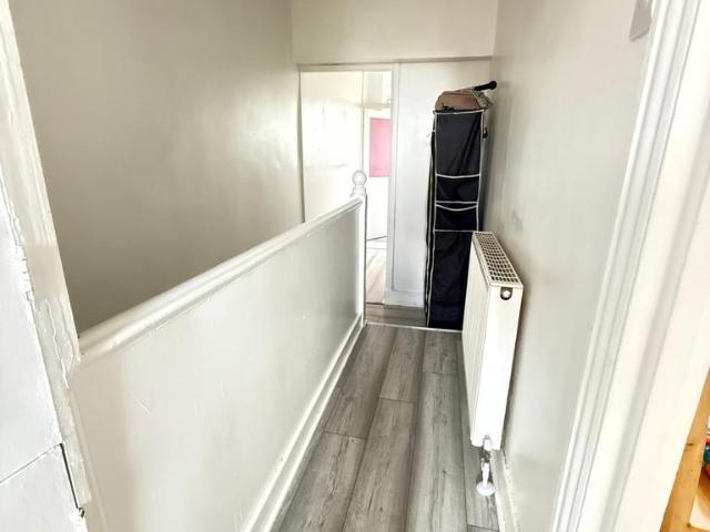 Flat for rent in Dale Hill, Essex