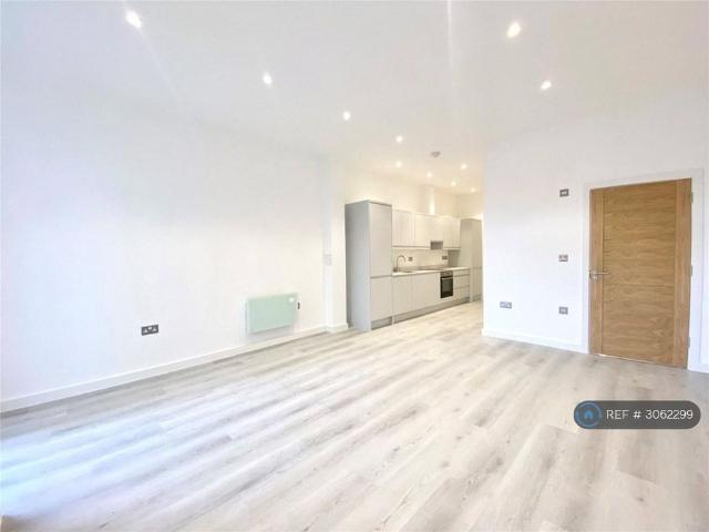 Apartment for rent in Molly Millars Lane Industrial Estate, Wokingham