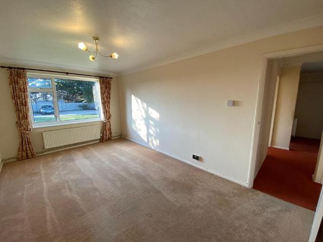 Apartment for rent in Peacehaven, Iford