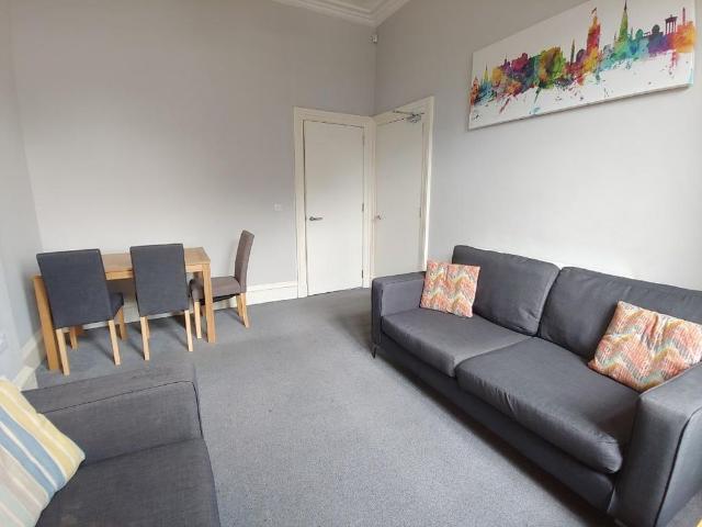 Apartment for rent in Corstorphine, Scotland