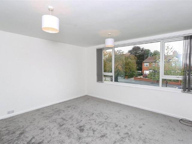 Apartment for rent in Heaton Moor, Greater Manchester
