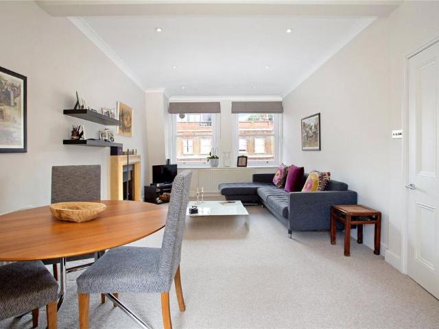 Apartment for rent in The Boltons, Greater London