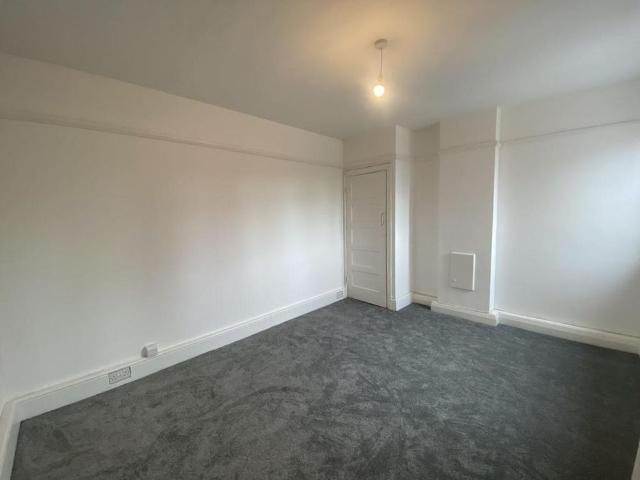 Apartment for rent in London, Isle Of Man