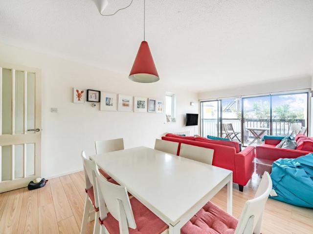 Apartment for rent in Walhampton, Ashurst Bridge