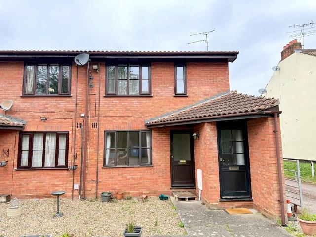 Flat for rent in Key Street, Suffolk