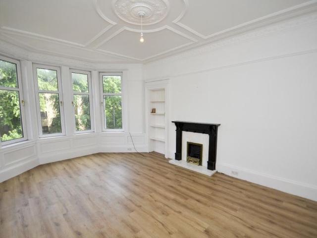 Apartment for rent in Dowanhill, Scotland