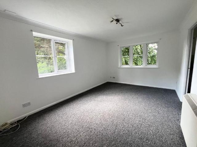 Apartment for rent in Charlotteville, Westborough