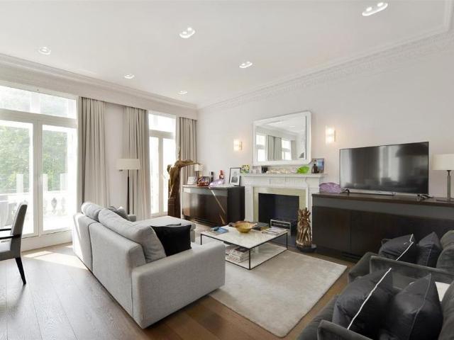 Apartment for rent in Westminster, Greater London