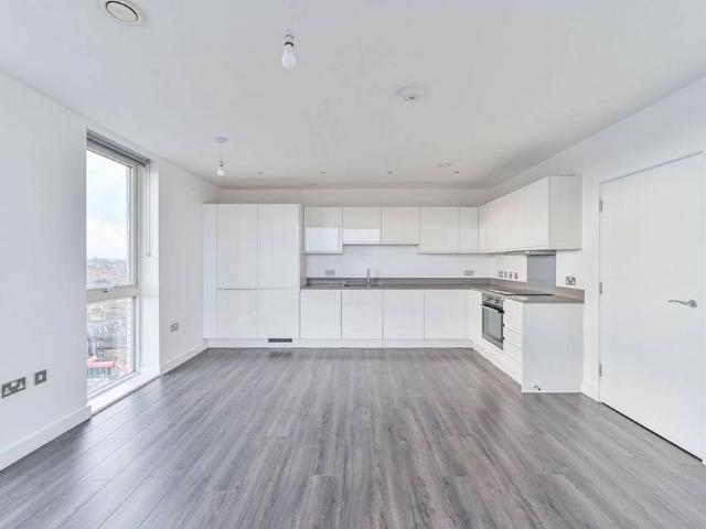 Apartment for rent in London Borough of Lewisham, Cat Hill