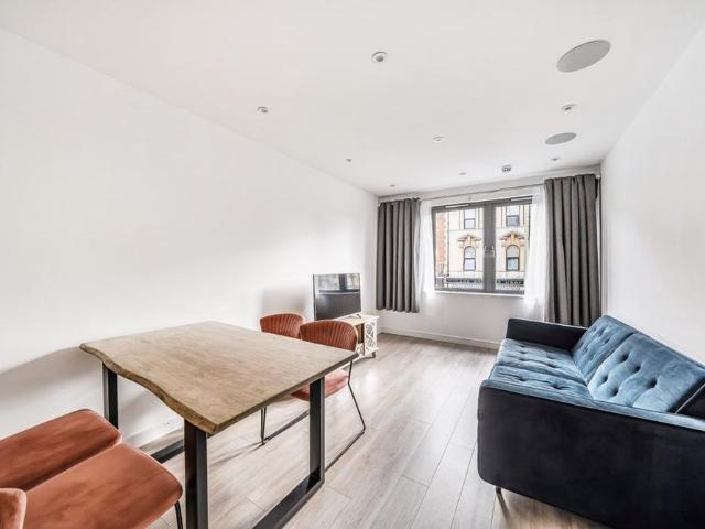 Apartment for rent in Friern Barnet, Greater London