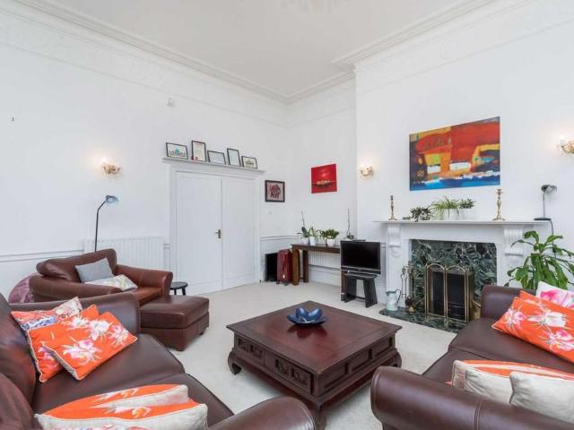 Apartment for rent in Aldrington