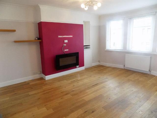 Apartment for rent in Glenburn, Scotland