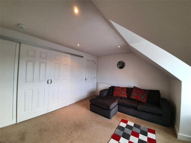 Apartment for rent in West End, Ballindoch