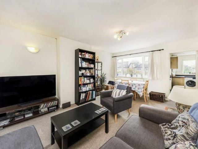 Apartment for rent in London Borough of Ealing, Greater London