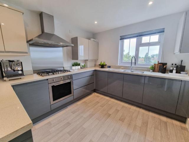 Flat for rent in Folkestone, Kent