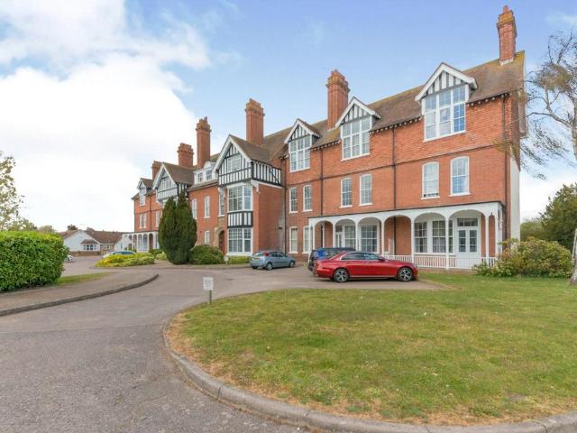 Flat for rent in Holland-on-Sea, Dale Hill