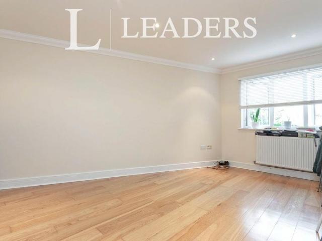 Apartment for rent in Red Hill, Surrey
