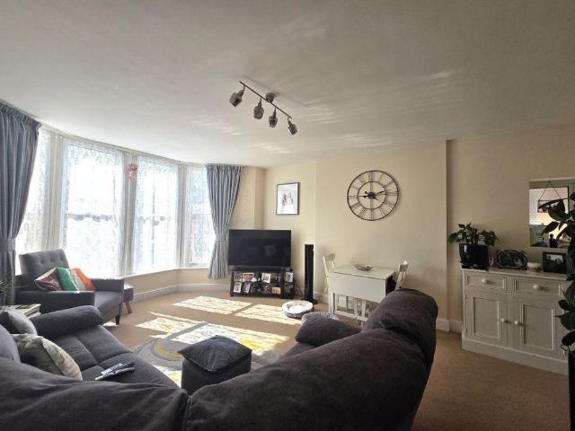 Apartment for rent in Central, Heathlands