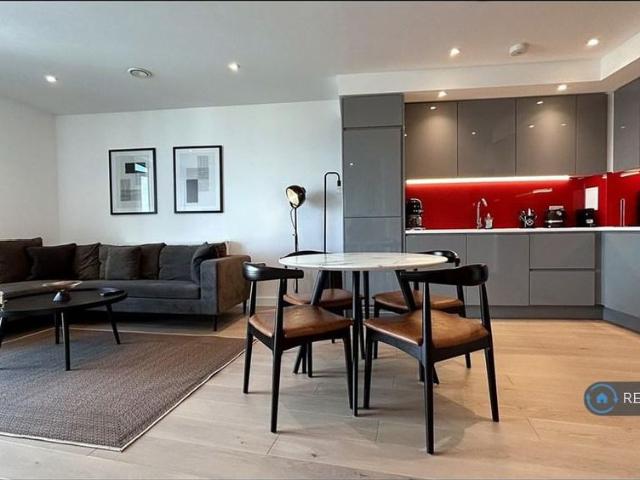 Apartment for rent in Egham, Runnymede