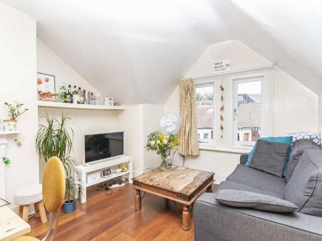 Apartment for rent in London Borough of Lambeth, Greater London