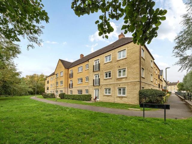 Flat for rent in Black Bourton, Oxfordshire