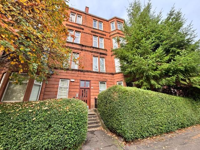 Flat for rent in The Drives, Dennistoun