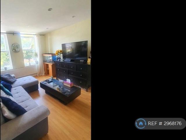 Flat for rent in Streatham, Greater London