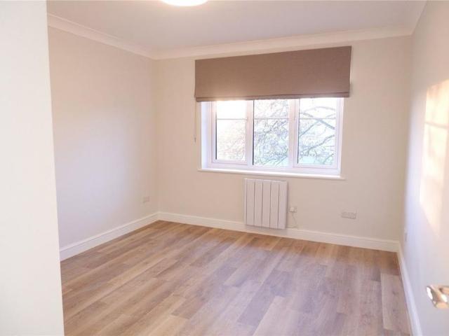 Apartment for rent in Northbury Farm, Ruscombe