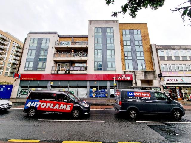 Apartment for rent in London Borough of Ealing, Hanwell