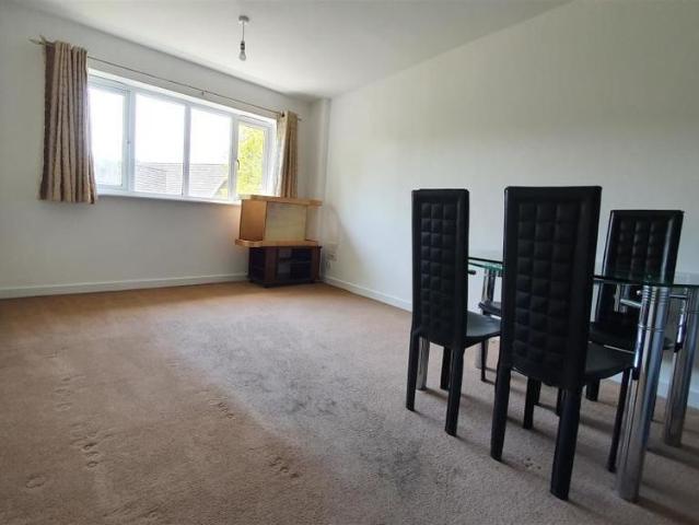Apartment for rent in Slough