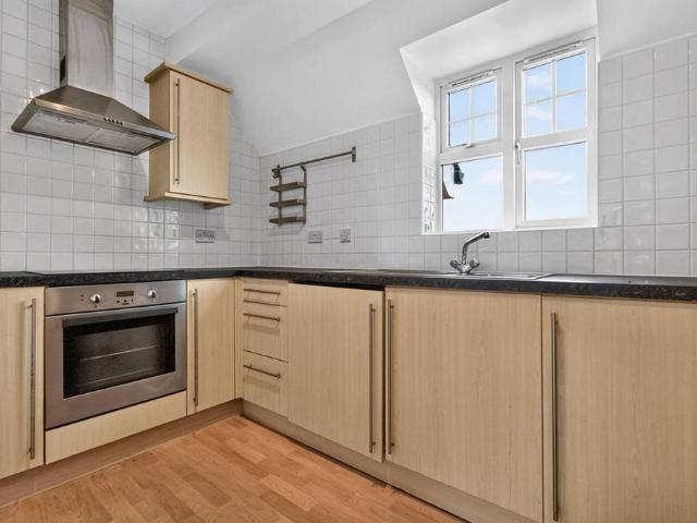 Apartment for rent in Morristown, Penarth