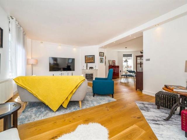 Apartment for rent in Soho, Greater London