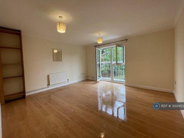 Apartment for rent in West Bedfont, Lower Halliford