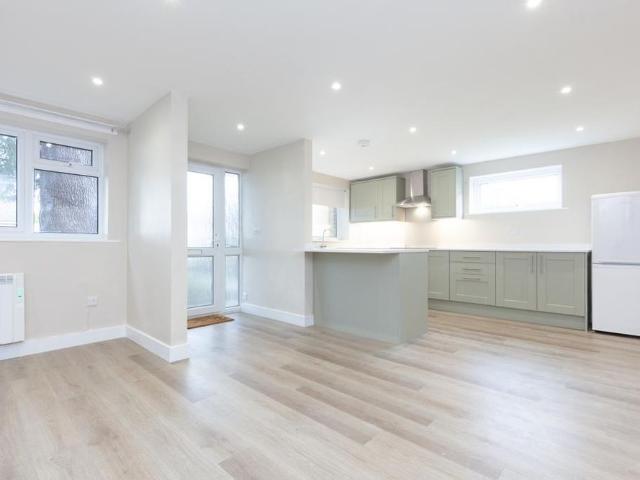 Apartment for rent in Dromore, Oxfordshire