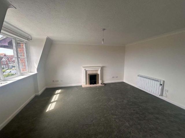 Apartment for rent in Glyne Gap, Heathlands