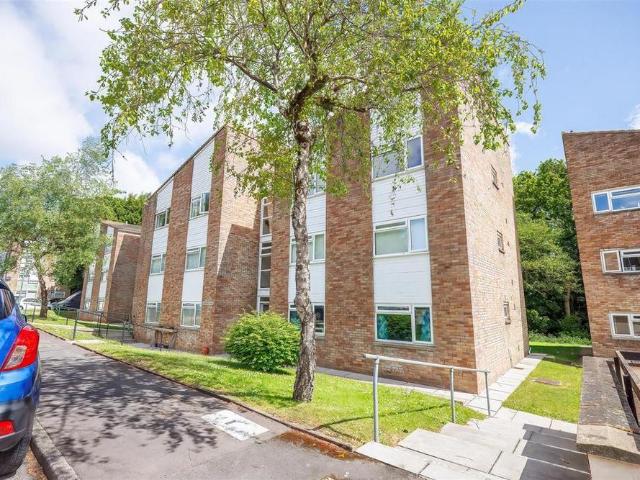 Apartment for rent in Falcon Lodge, Wales