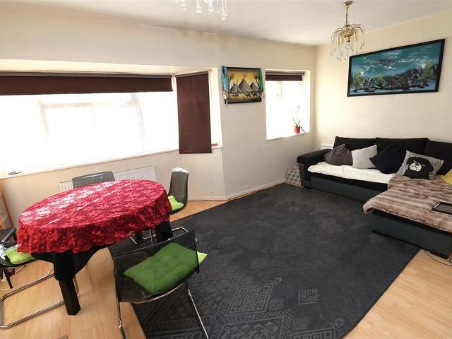 Apartment for rent in Alperton, Greater London