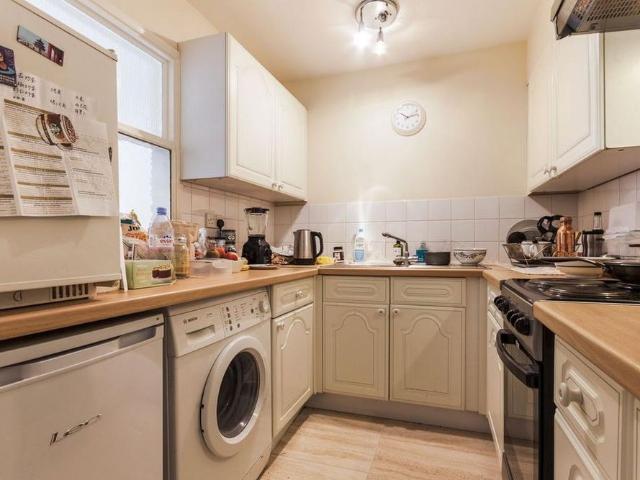 Apartment for rent in Emmbrook, Wokingham