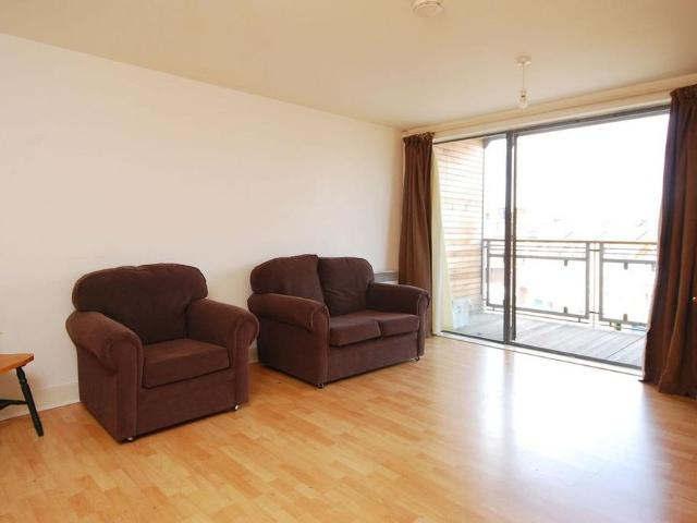 Apartment for rent in Royal Borough of Kingston upon Thames, Greater London