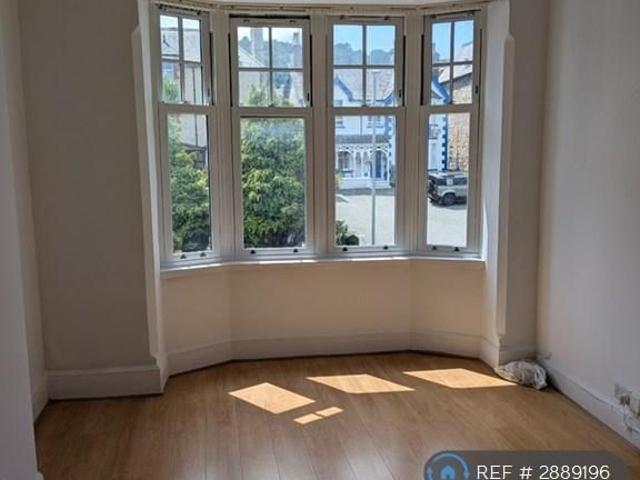 Apartment for rent in Colwyn Bay, Wales