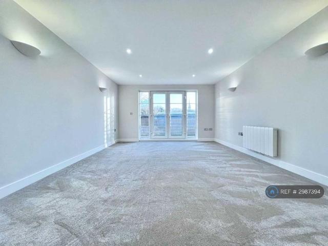 Apartment for rent in Sedgley Park, Bury
