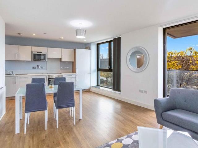 Apartment for rent in Thames Road Industrial Estate, Greater London
