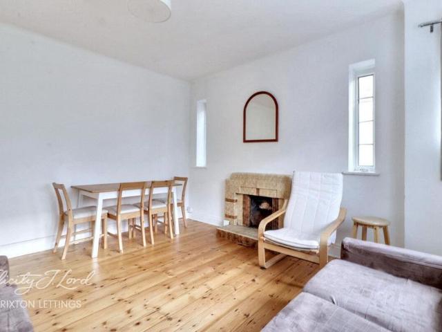 Apartment for rent in St Matthew's Estate, Greater London