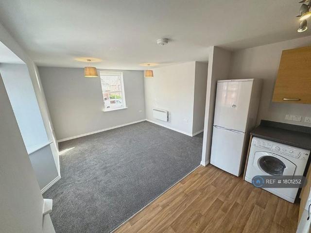 Apartment for rent in Elmfield, Leicestershire