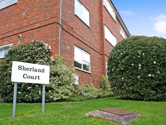 Flat for rent in Radlett, Hertfordshire