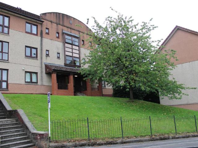 Flat for rent in Potterhill, Glenburn