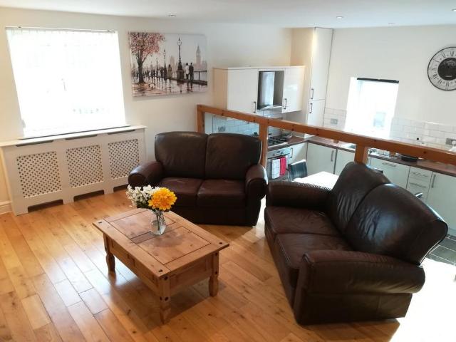 Apartment for rent in Nangreaves, Wales