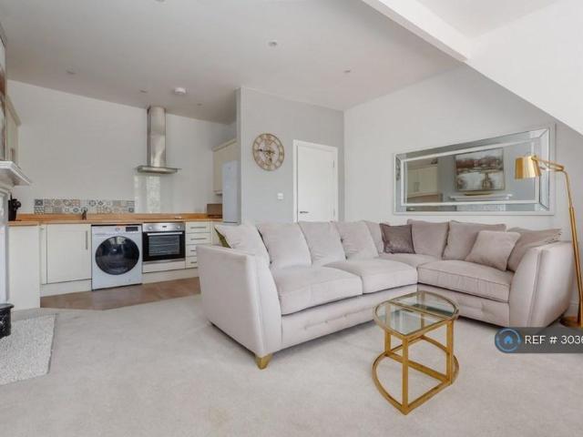 Apartment for rent in Parkstone, Poole